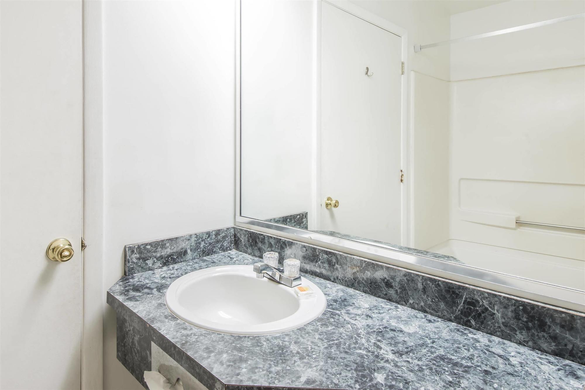 Days Inn By Wyndham Berlin Voorhees Ngoại thất bức ảnh
