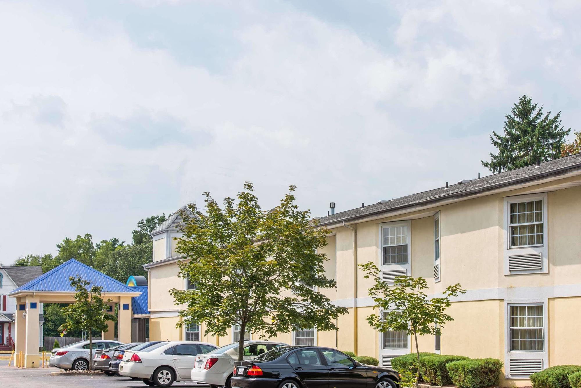 Days Inn By Wyndham Berlin Voorhees Ngoại thất bức ảnh