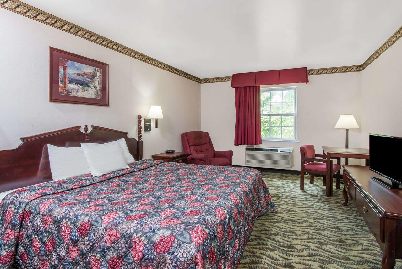 Days Inn By Wyndham Berlin Voorhees Ngoại thất bức ảnh
